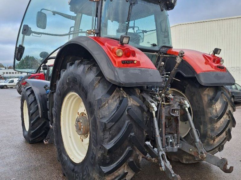 Valtra S233