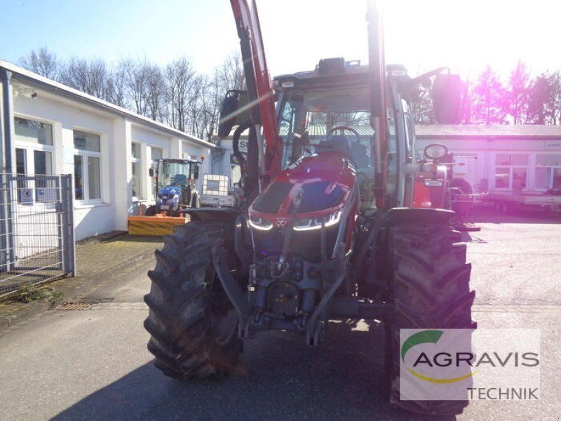 Massey Ferguson 5S.145 DYNA-6