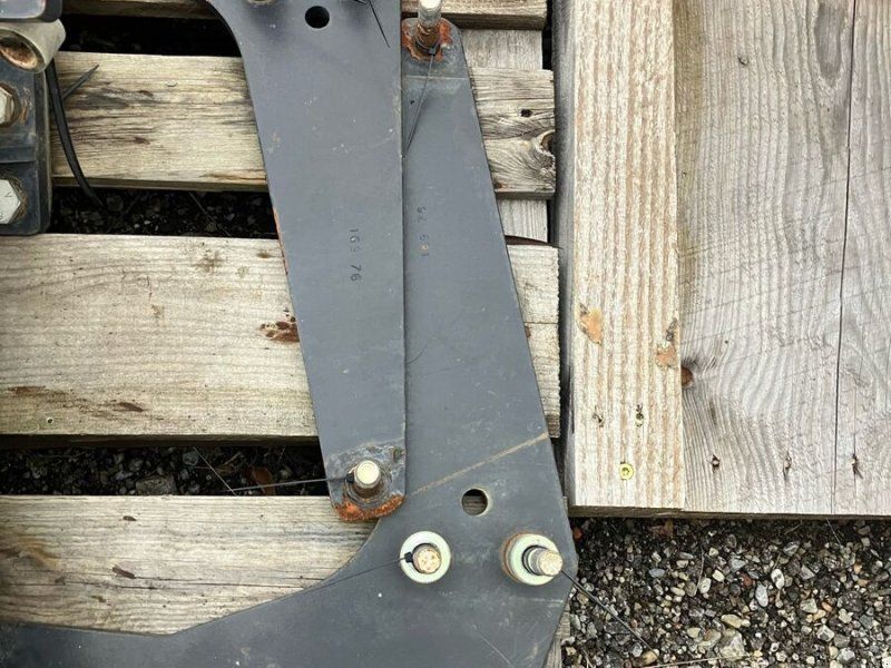 Hauer Top Lock Konsole  zu John Deere 6310