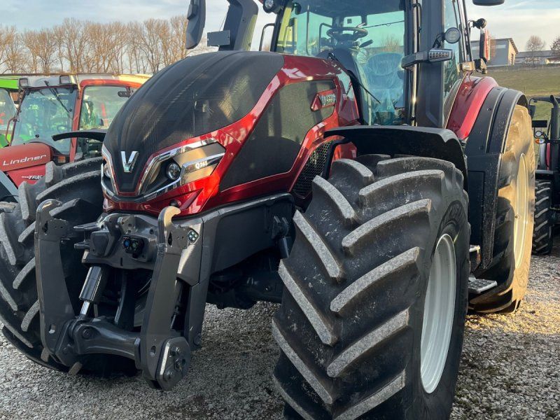 Valtra Q265