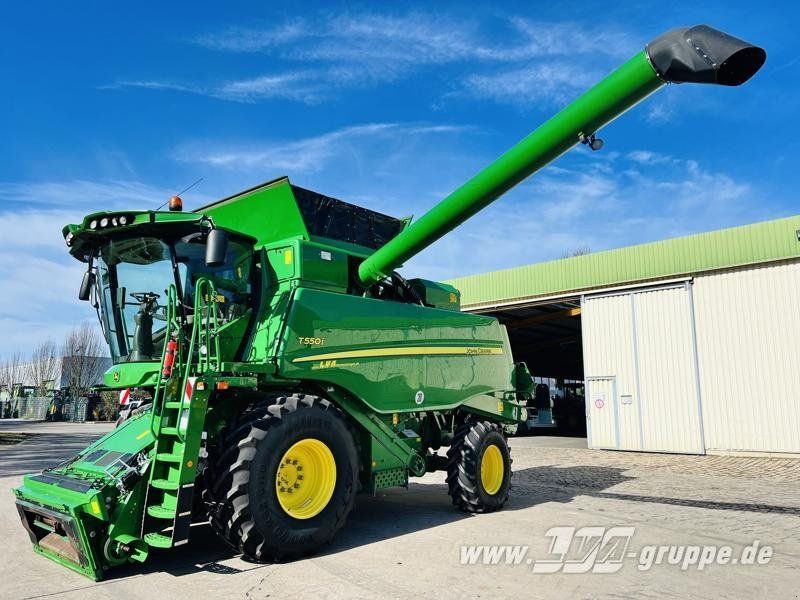 John Deere T550