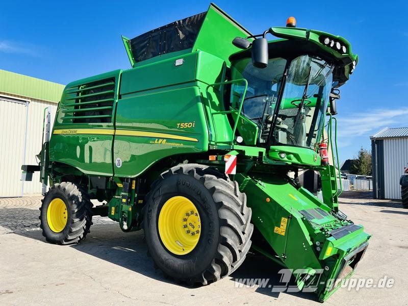 John Deere T550