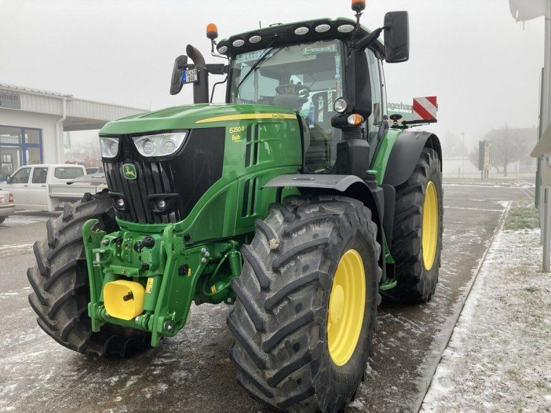 John Deere 6250R