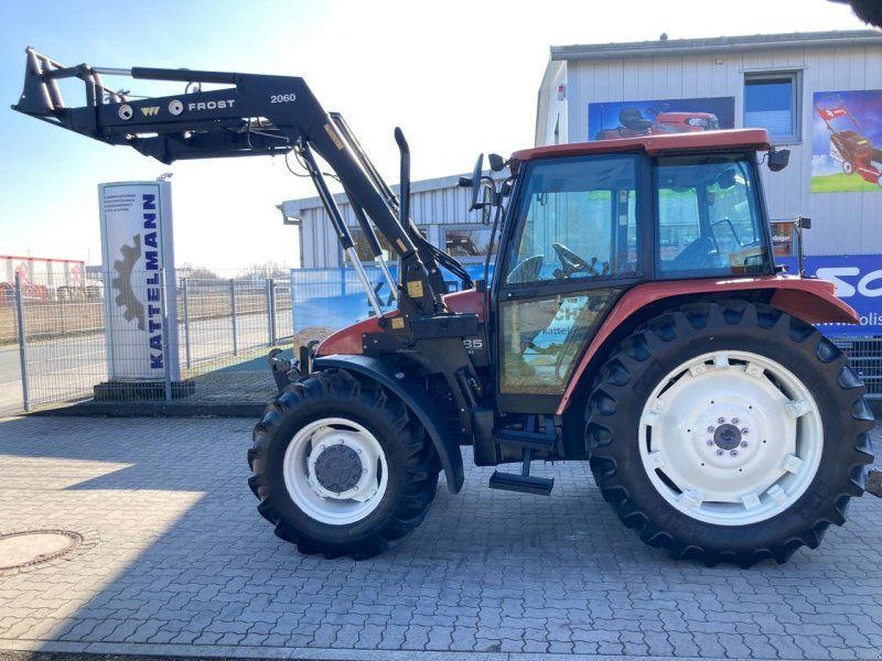 New Holland L85