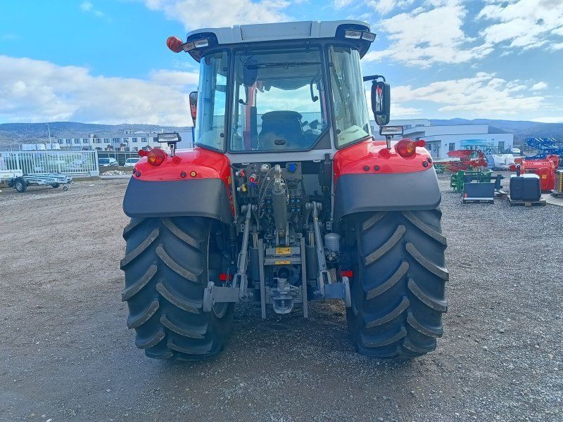 Massey Ferguson 5S.135 Dyna-6 clusive