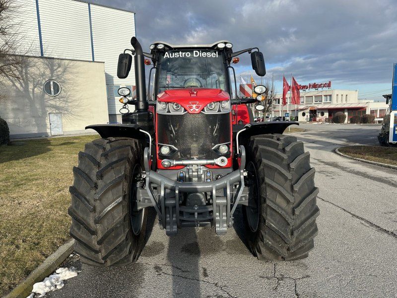 Massey Ferguson 8740 S Exclusive (Stage V)