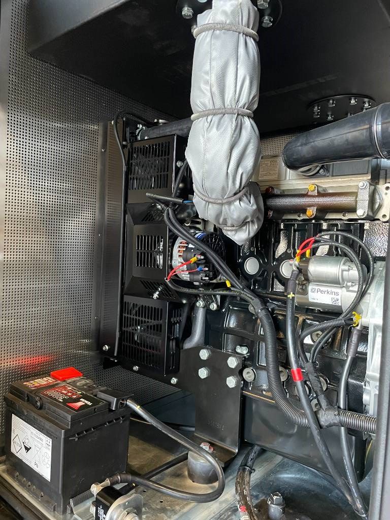 Perkins 404J-22G - 22 kVA StageV Supersilent - DPX-21000P
