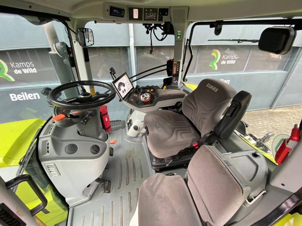 CLAAS Axion 830 Cmatic