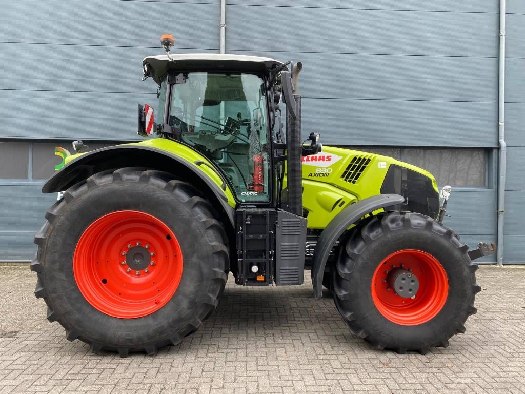 CLAAS Axion 830 Cmatic
