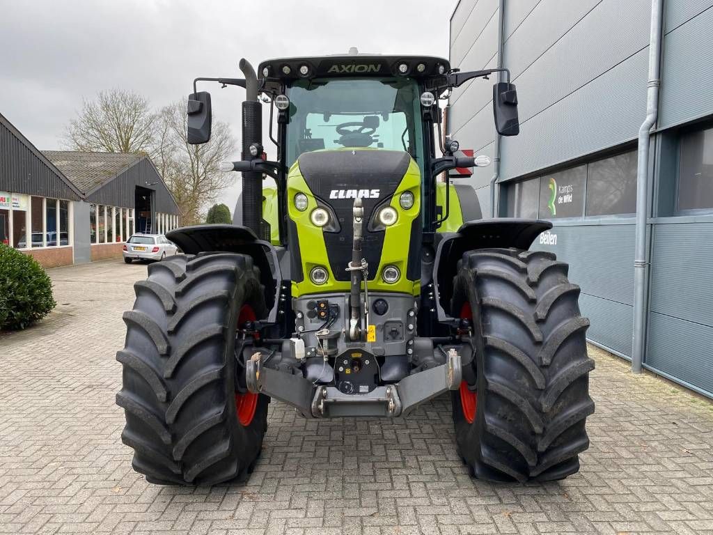 CLAAS Axion 830 Cmatic
