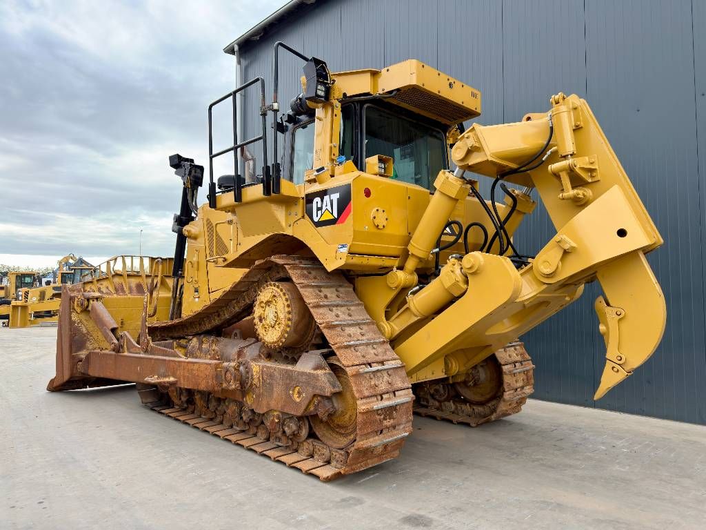 CAT D8T - CE - NEW RIPPER