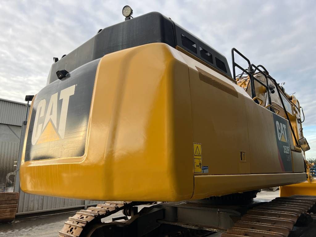 CAT 352FL ME