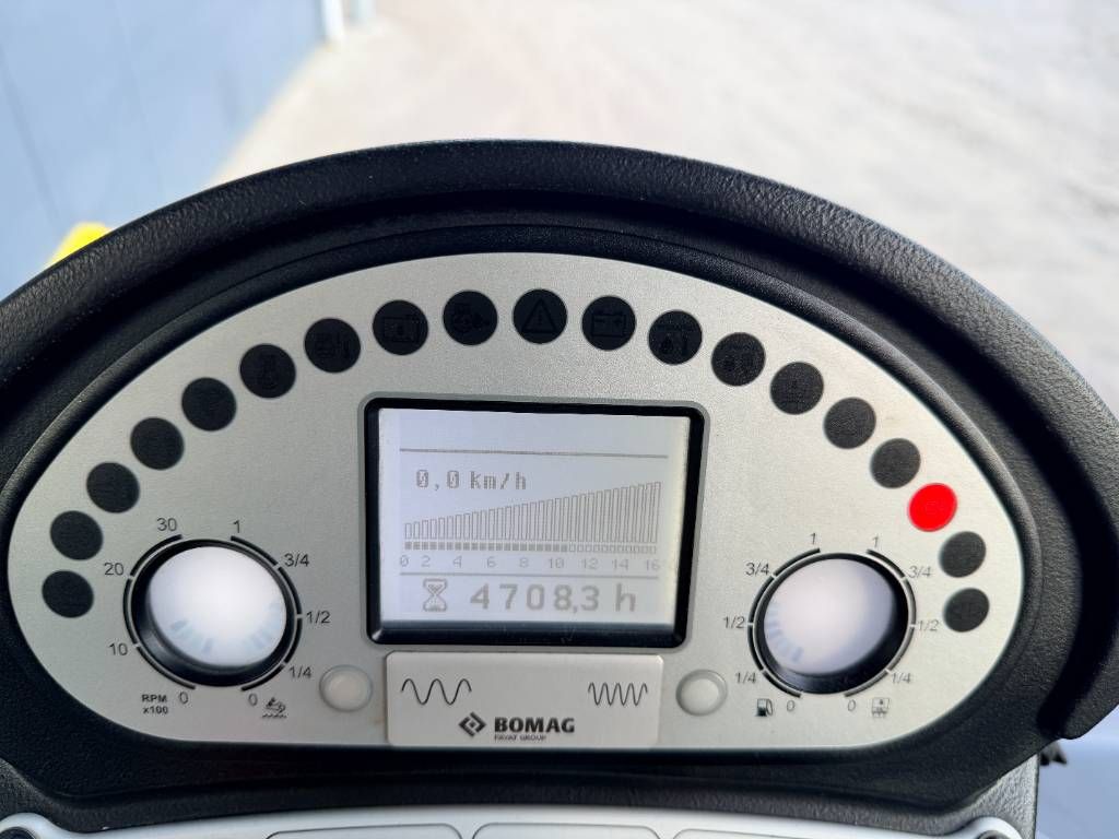 Bomag BW213D-5