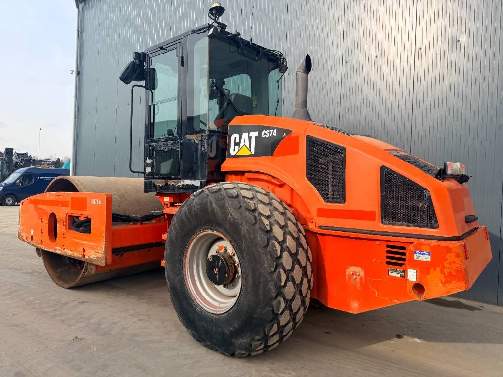 CAT CS74
