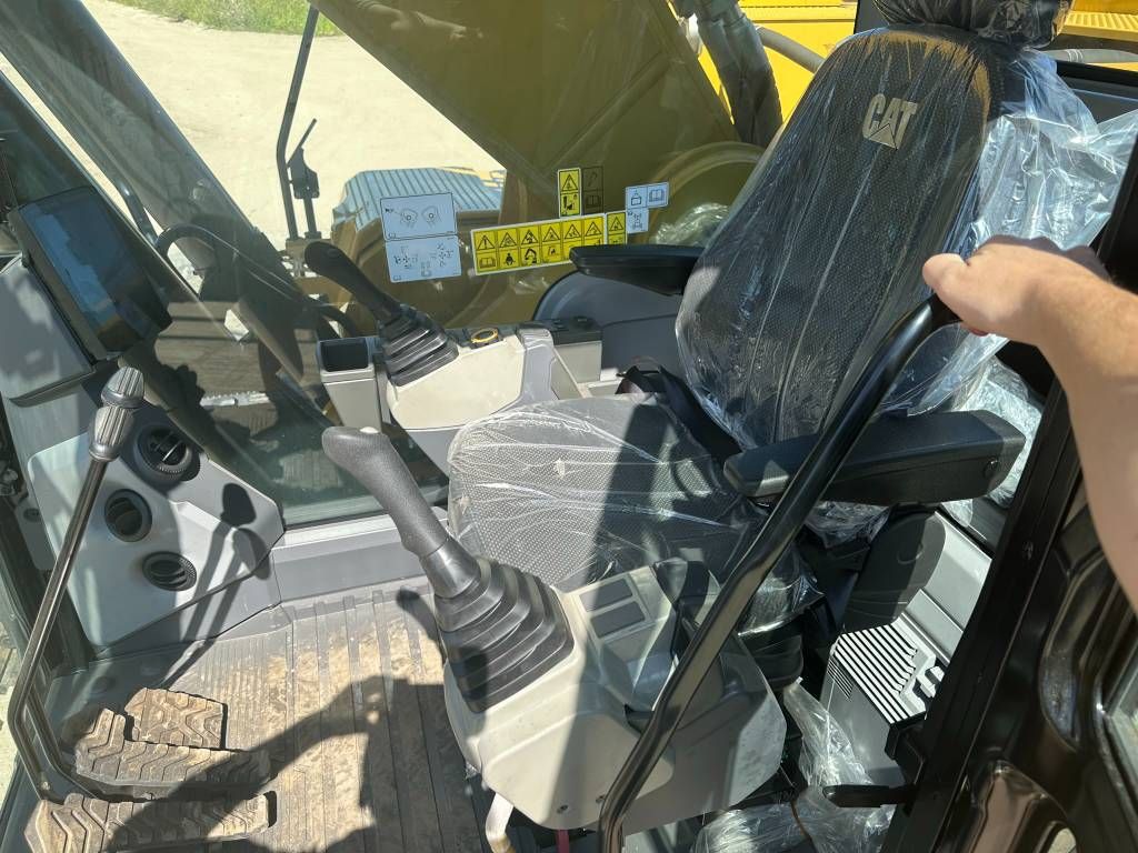 CAT 350 - Including Hammer Lines Installation