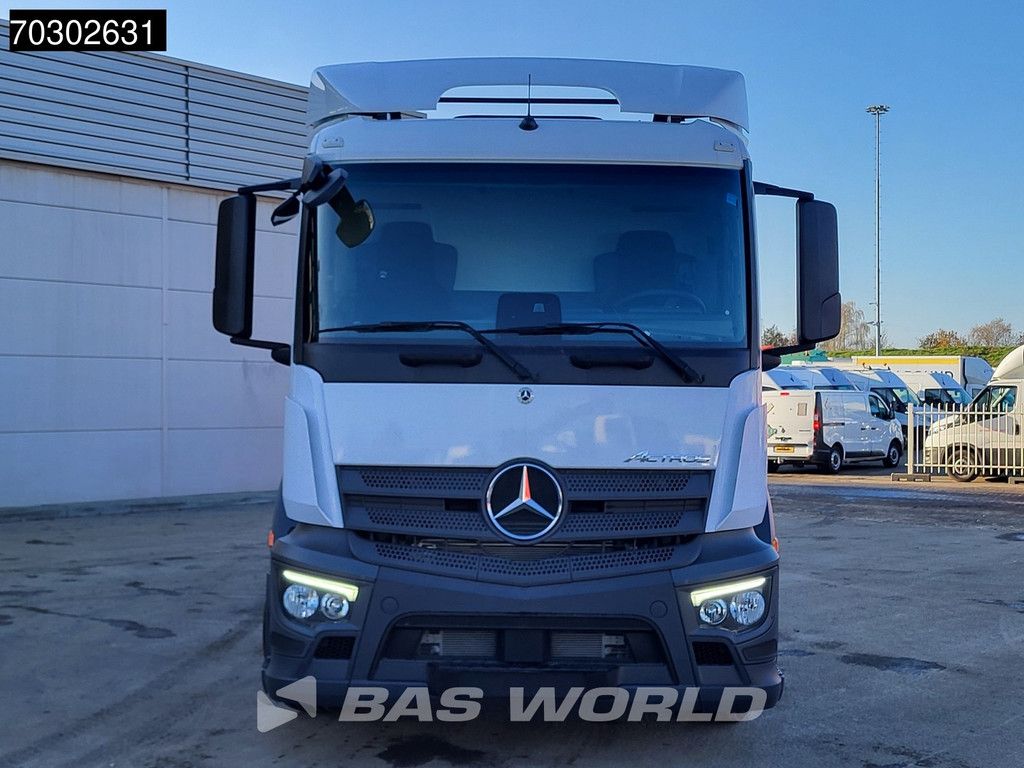Mercedes Actros 1827 4X2 NEW! 18tonner 7550mm Koffer 2000kg Ladebordwand automatic Euro 6
