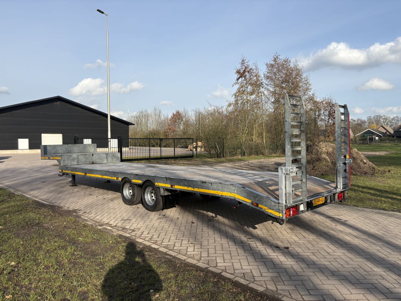 CE oplegger 17 TON semi dieplader veldhuizen