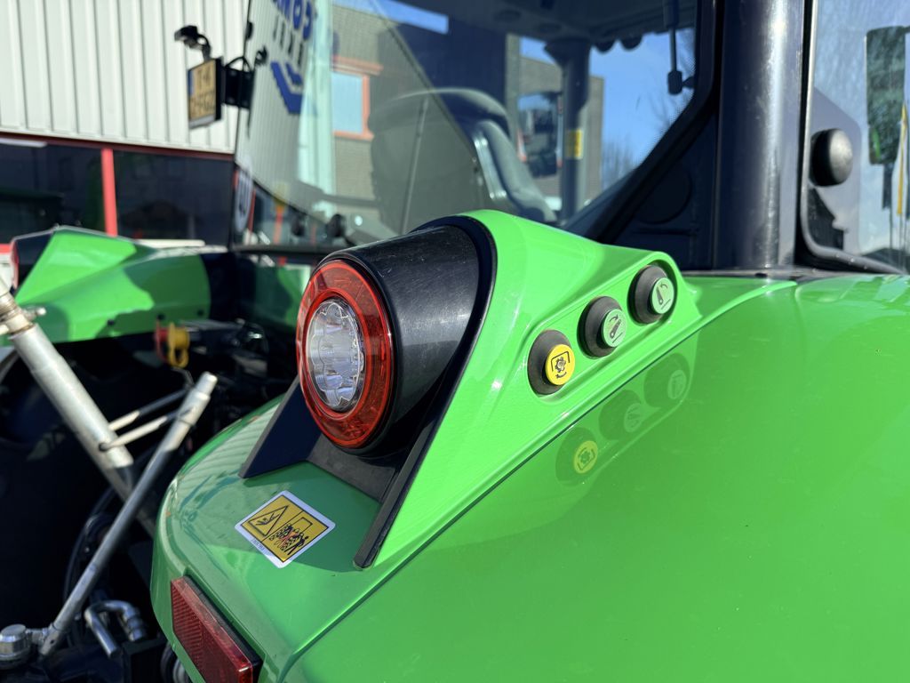 Deutz-Fahr 5095D + Stoll Profiline