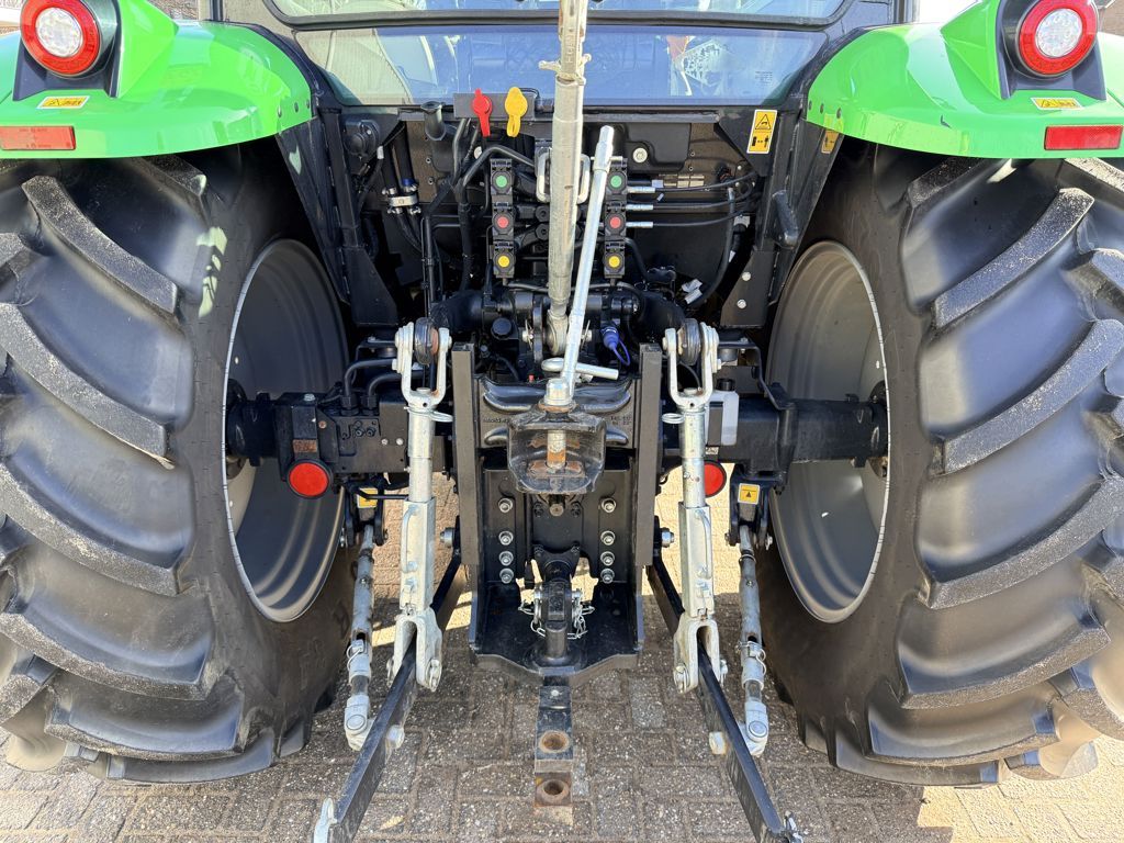 Deutz-Fahr 5095D + Stoll Profiline