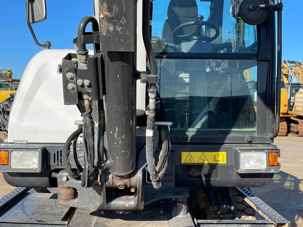 Bobcat E57W