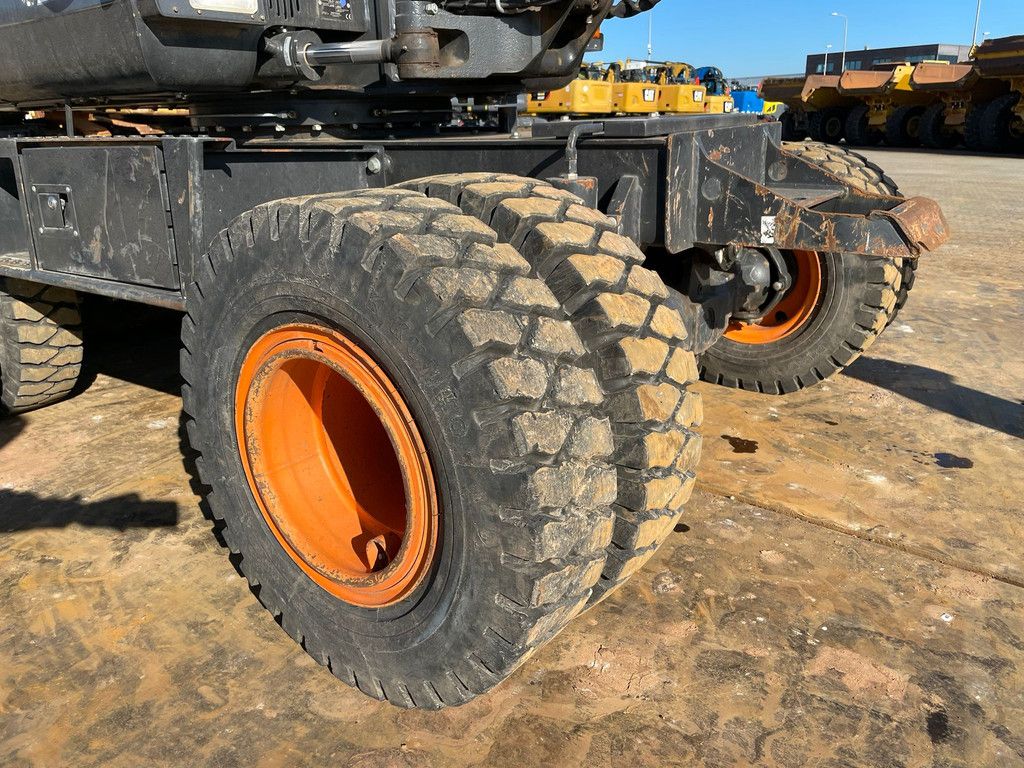 Bobcat E57W