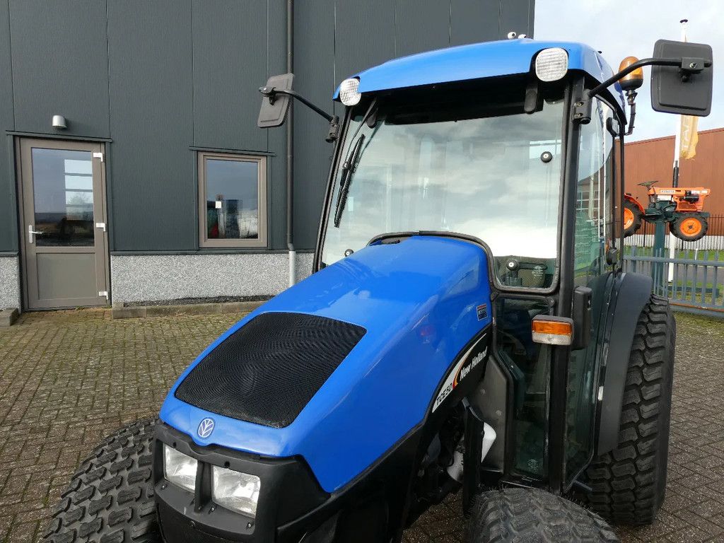 New Holland TCE50 4wd / 03000 Draaiuren / Gazonbanden