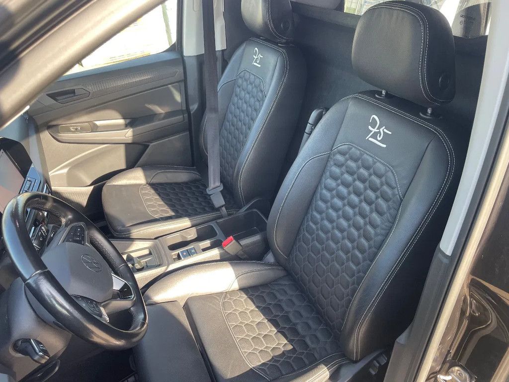 Volkswagen Caddy 75 Years Edition / Black Edition Full Option !! 23.000 km !! NIEUWSTAAT !!