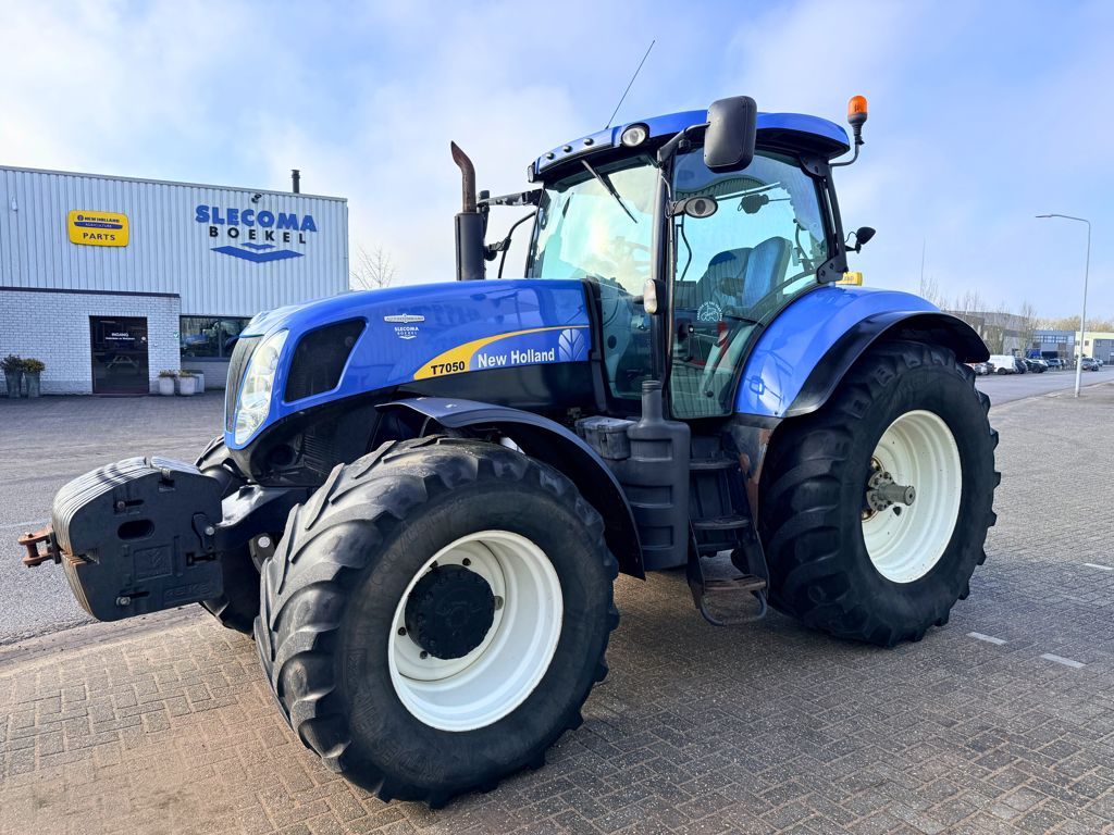 New Holland T7030 Autocommand