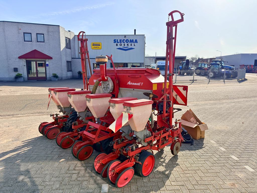 Becker Aeromat T 6 Rij maiszaaimachine