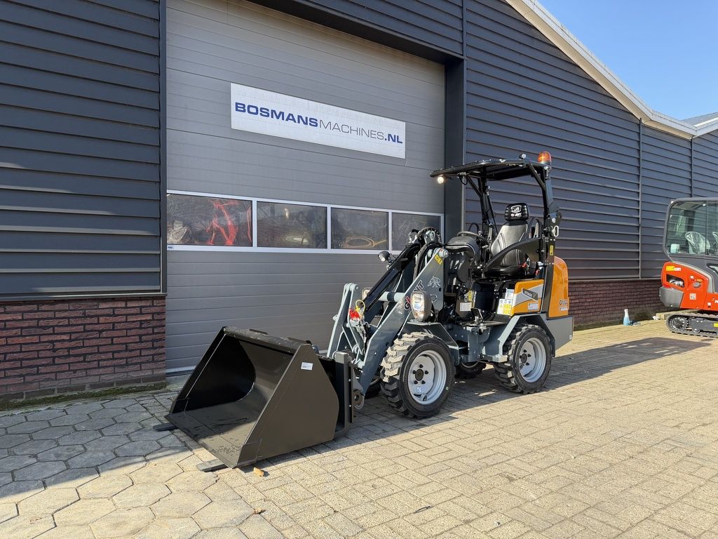 Giant G1500 minishovel NIEUW met klapdak