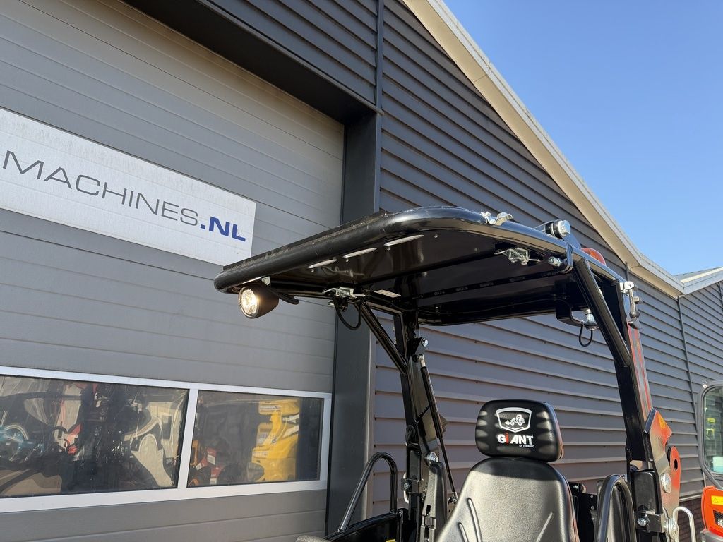 Giant G1500 minishovel NIEUW met klapdak