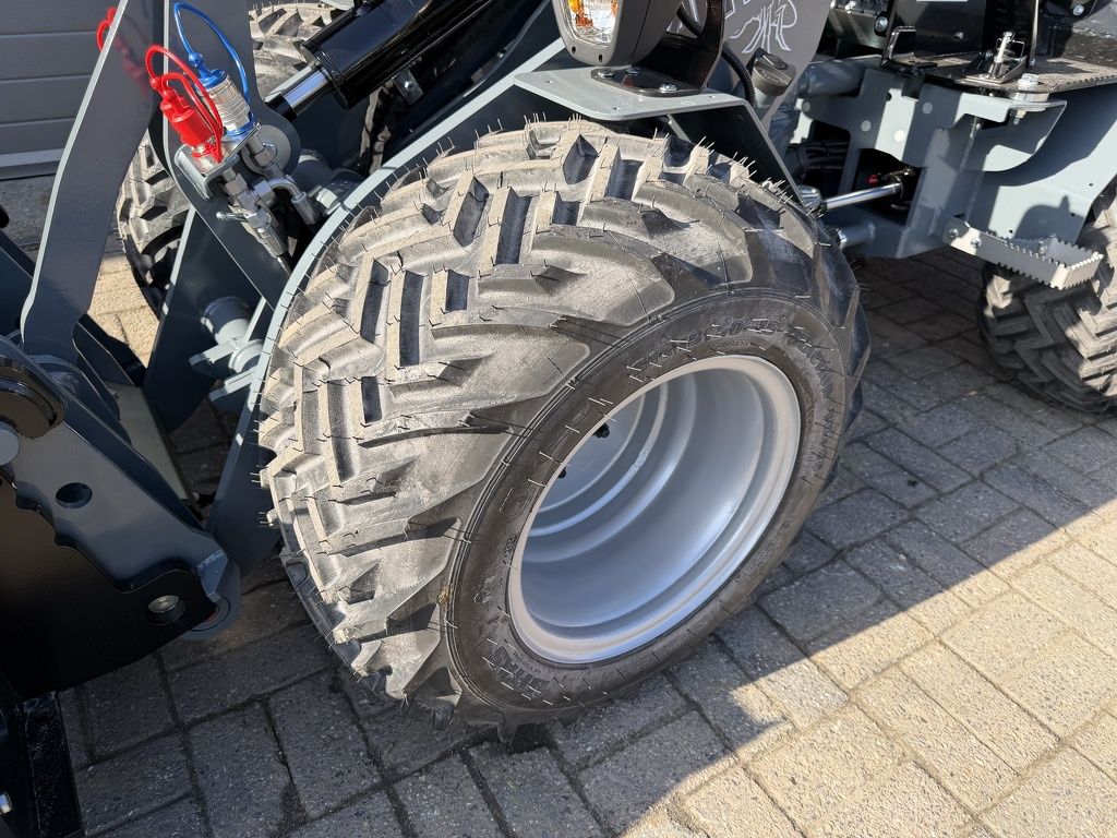 Giant G1500 L X-TRA minishovel / kniklader NIEUW