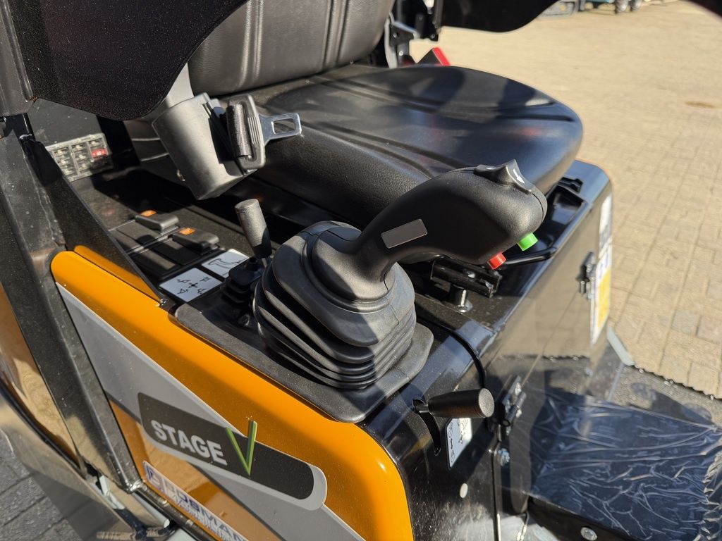 Giant G1500 L X-TRA minishovel / kniklader NIEUW