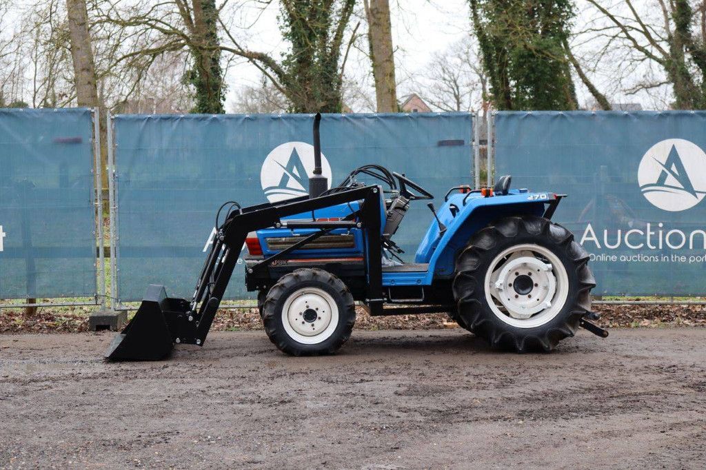Iseki TA270F Diesel-Kleintraktor mit Frontlader