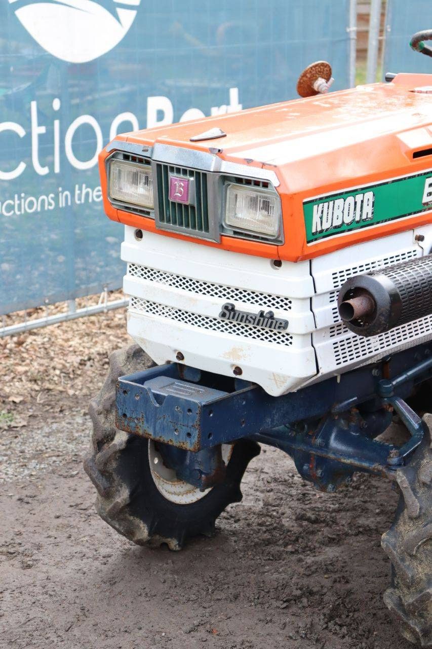 Kleintraktor Kubota B1502DT Diesel mit Fräse RS 1202DM