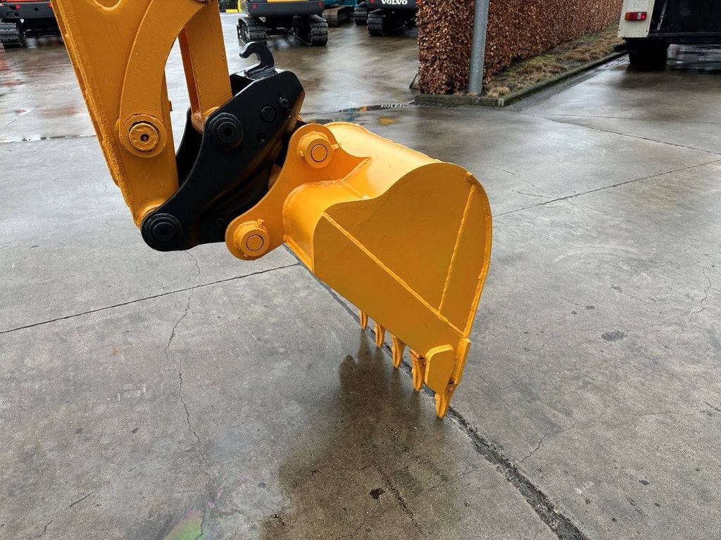 Crawler excavator Hyundai R60VS Diesel 40.5kW 2016