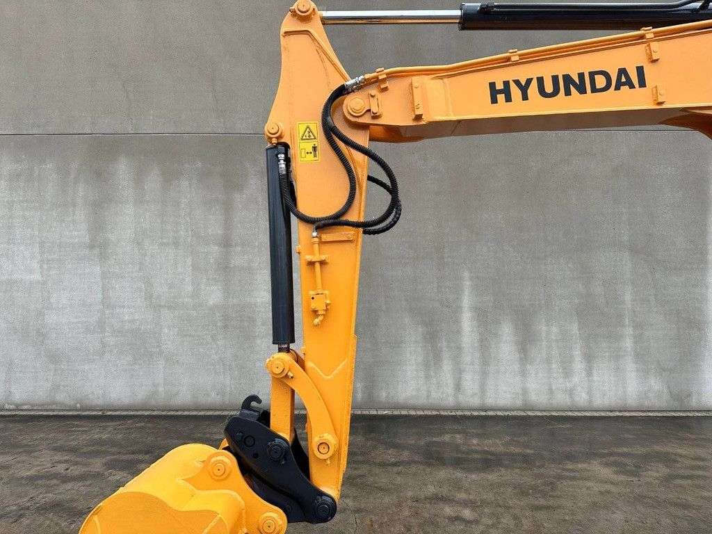 Crawler excavator Hyundai R60VS Diesel 40.5kW 2016