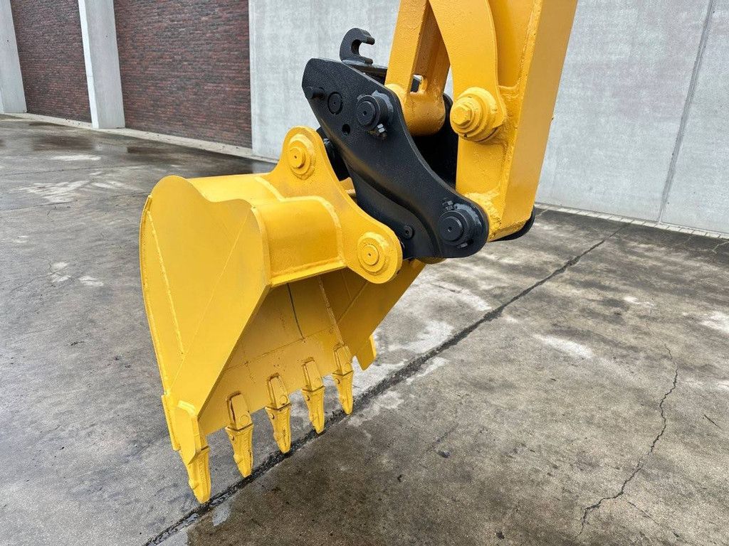 Crawler excavator Komatsu PC56-7 Diesel 34.5kW 2015