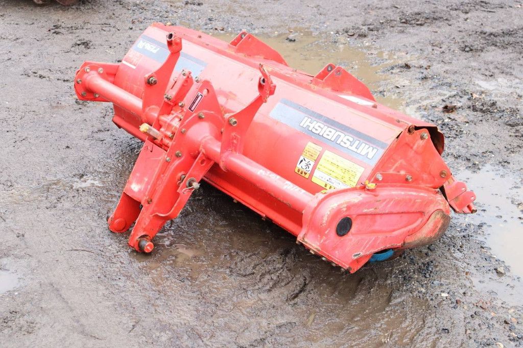 Mitsubishi P136R Fräse