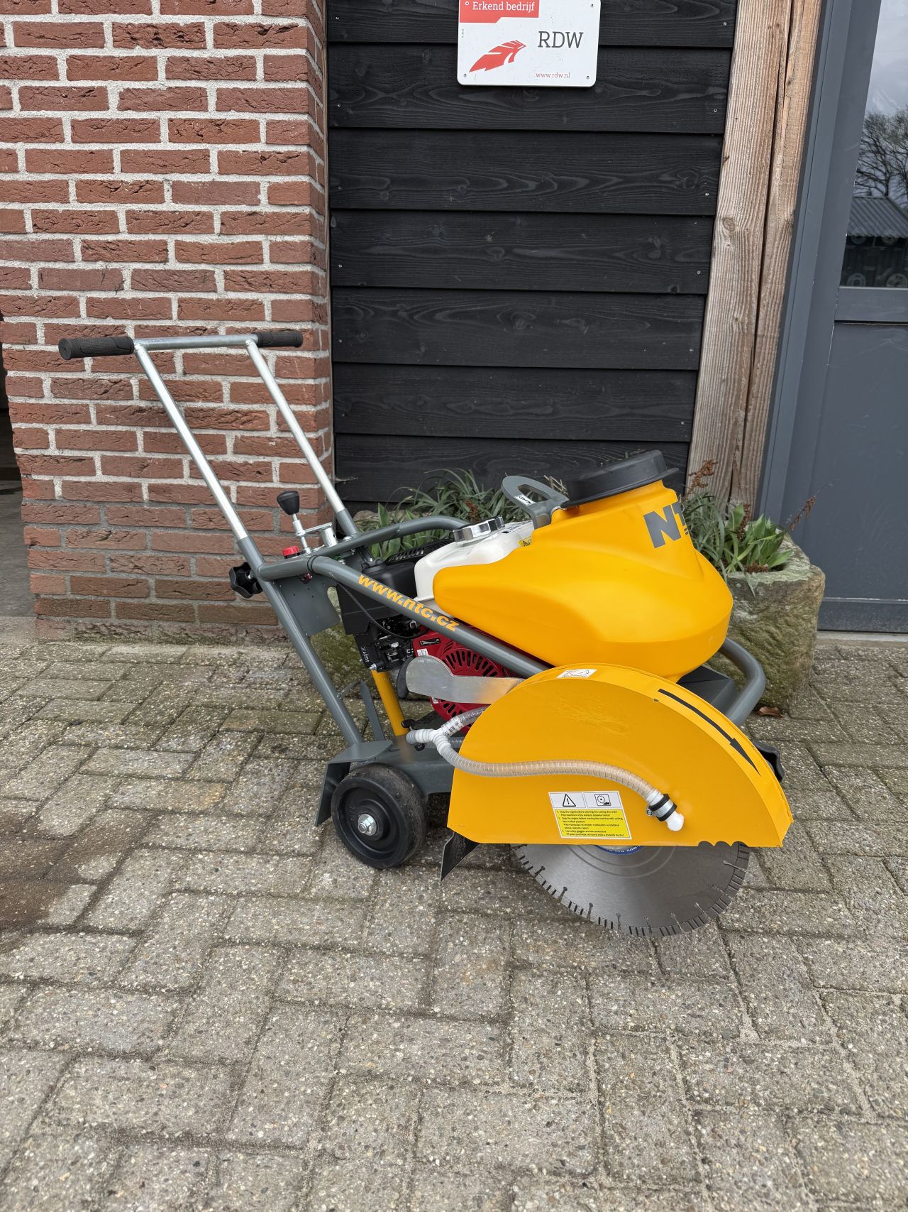 NTC NZ 123 vloerenzaag