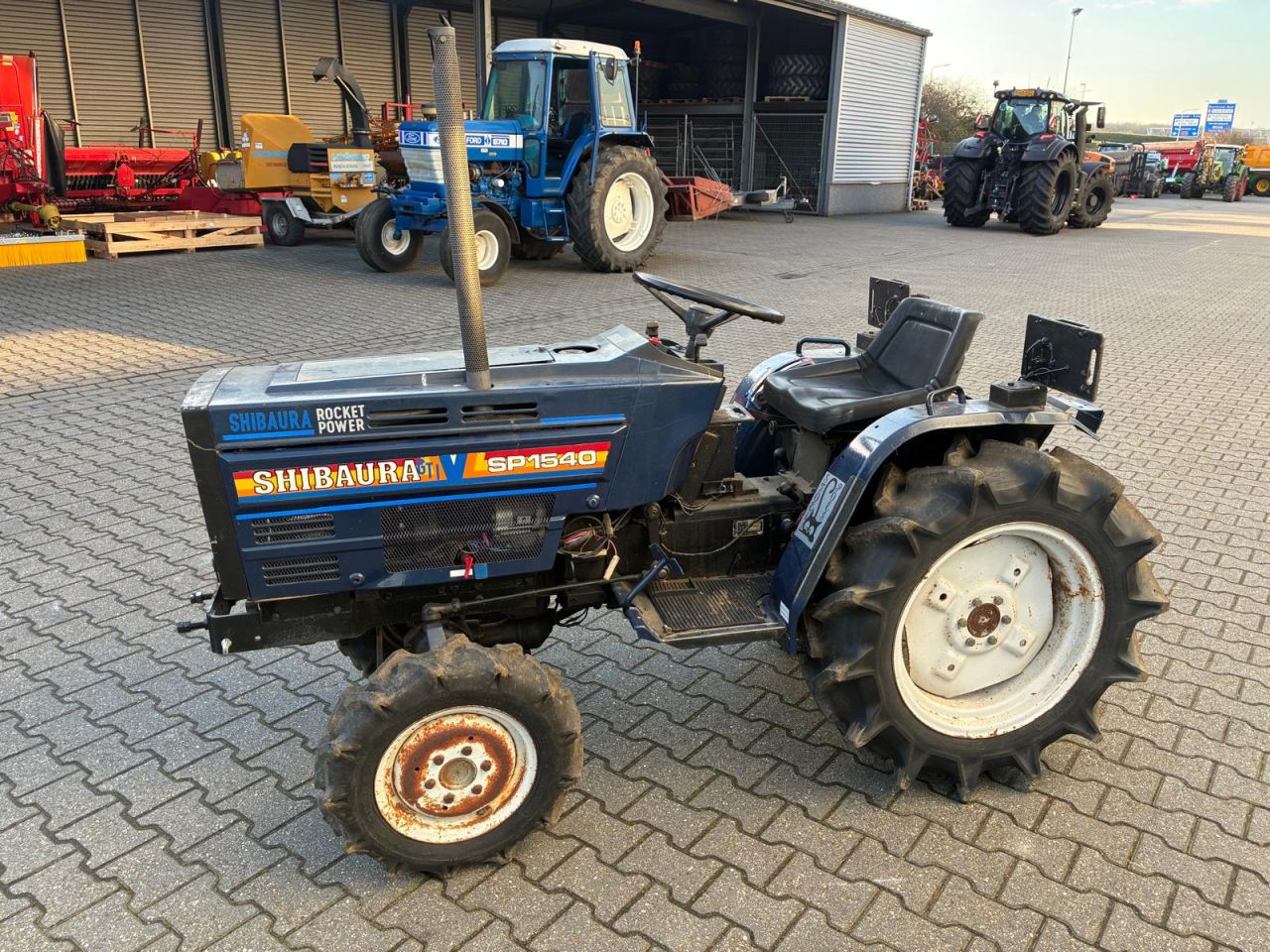 Shibaura SP1540 tractor