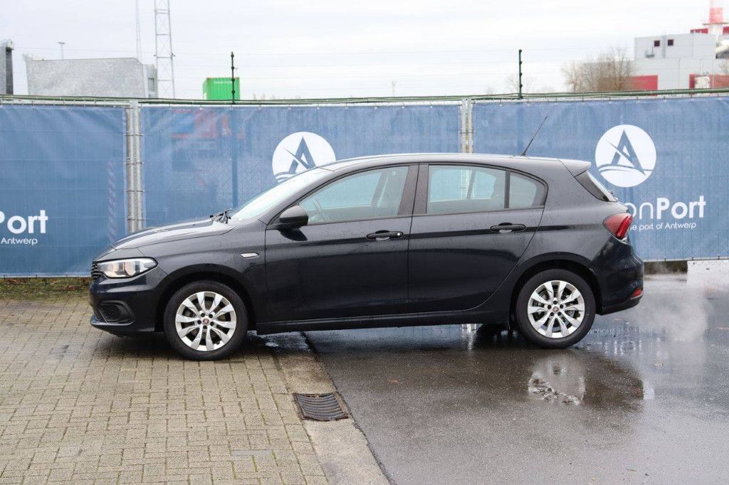 Pkw Fiat Tipo Benzin 95 PS 2017 (Marge)