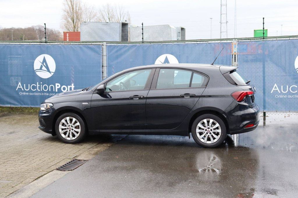 Pkw Fiat Tipo Benzin 95 PS 2017 (Marge)
