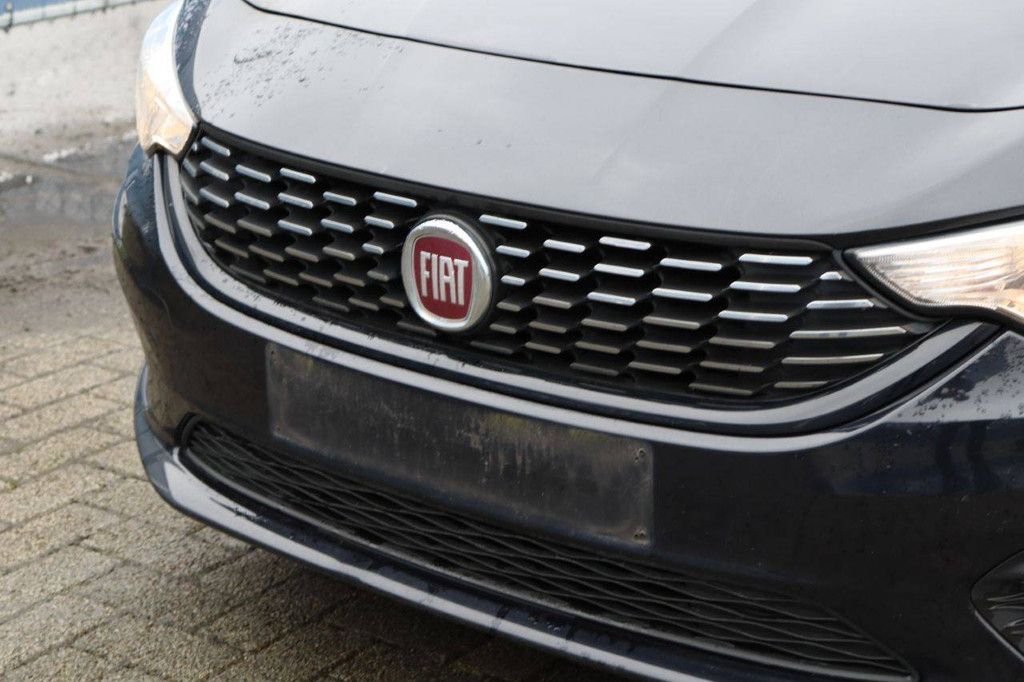 Pkw Fiat Tipo Benzin 95 PS 2017 (Marge)