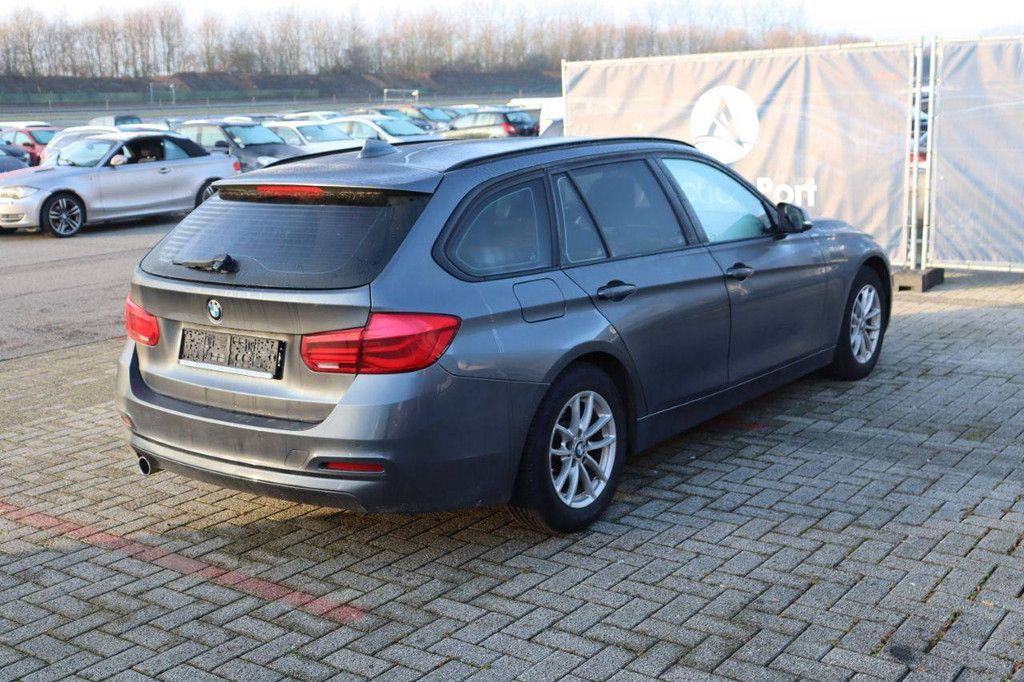 Passenger car BMW 318d Diesel 136 hp 2017 (Margin)