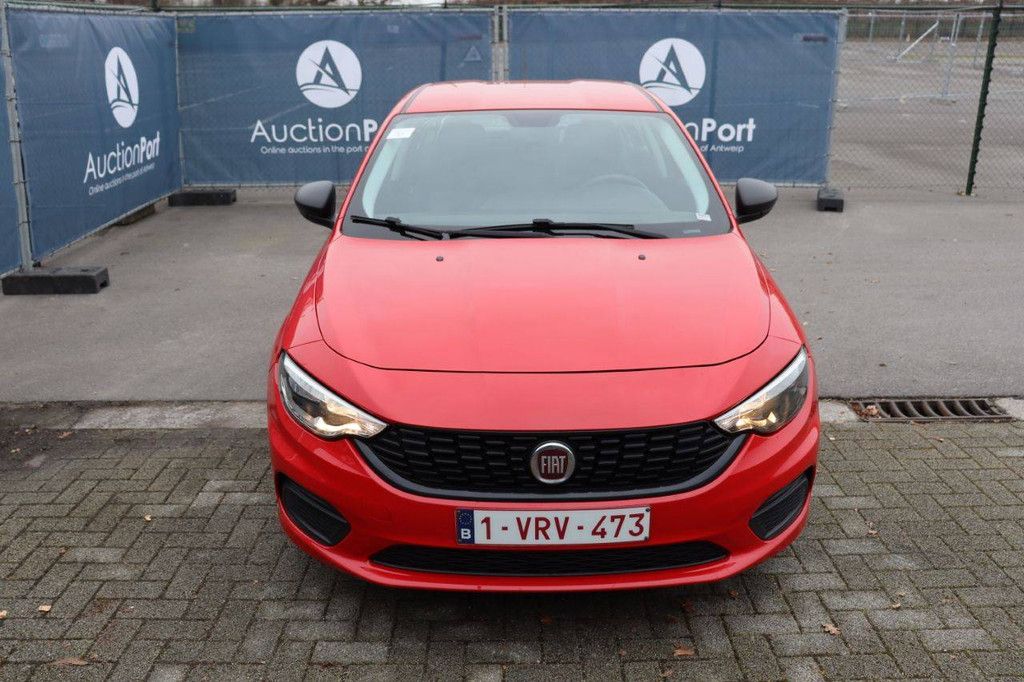 Pkw Fiat Tipo Benzin 95 PS 2019 (Marge)