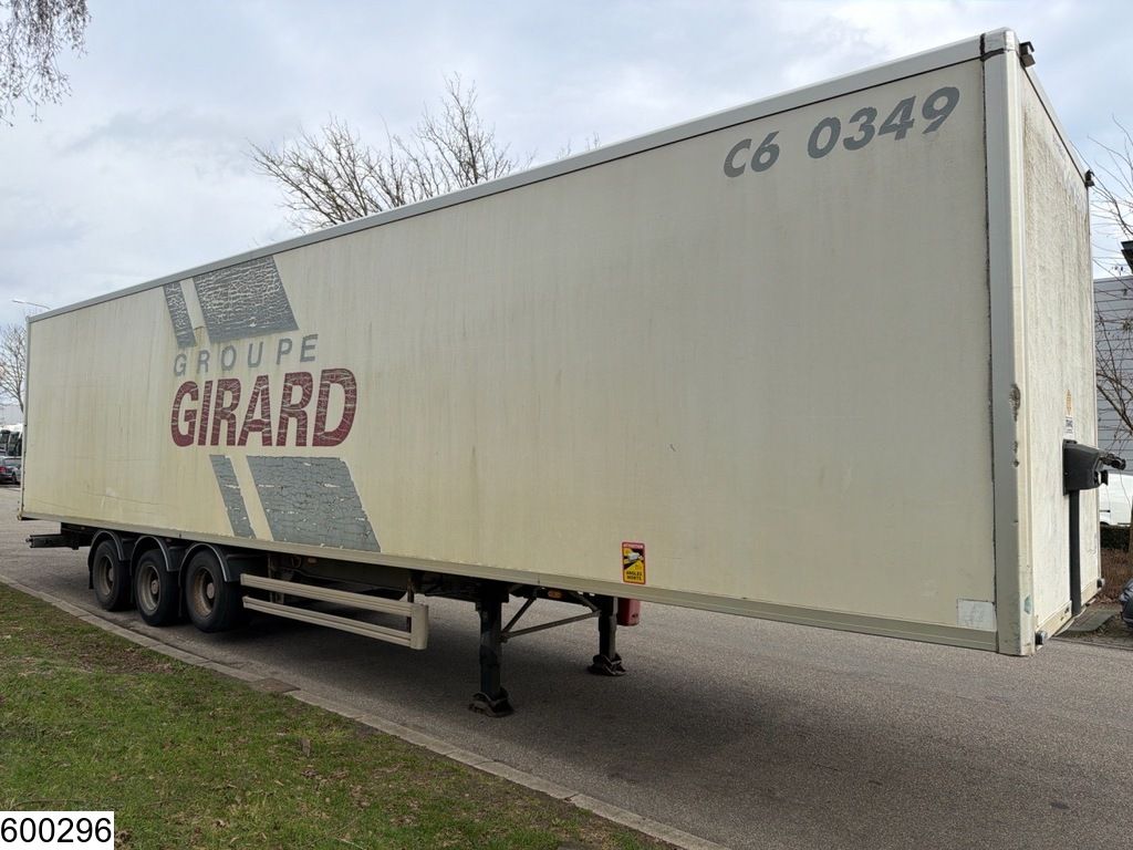 Samro gesloten bak SAMRO ST39PJ