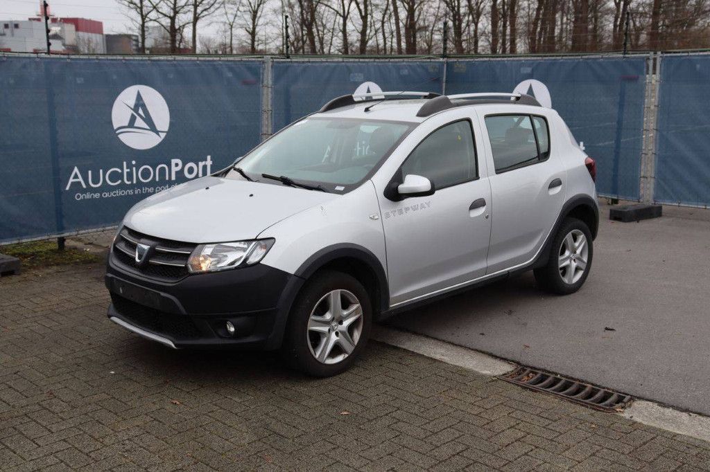 Pkw Dacia Sandero Benzin 90 PS 2017 (Marge)