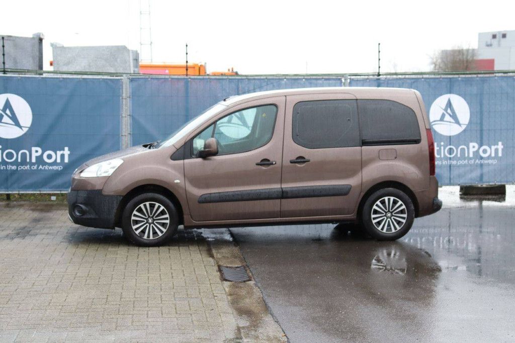 Pkw Peugeot Partner Diesel 75 PS 2013 (Marge)