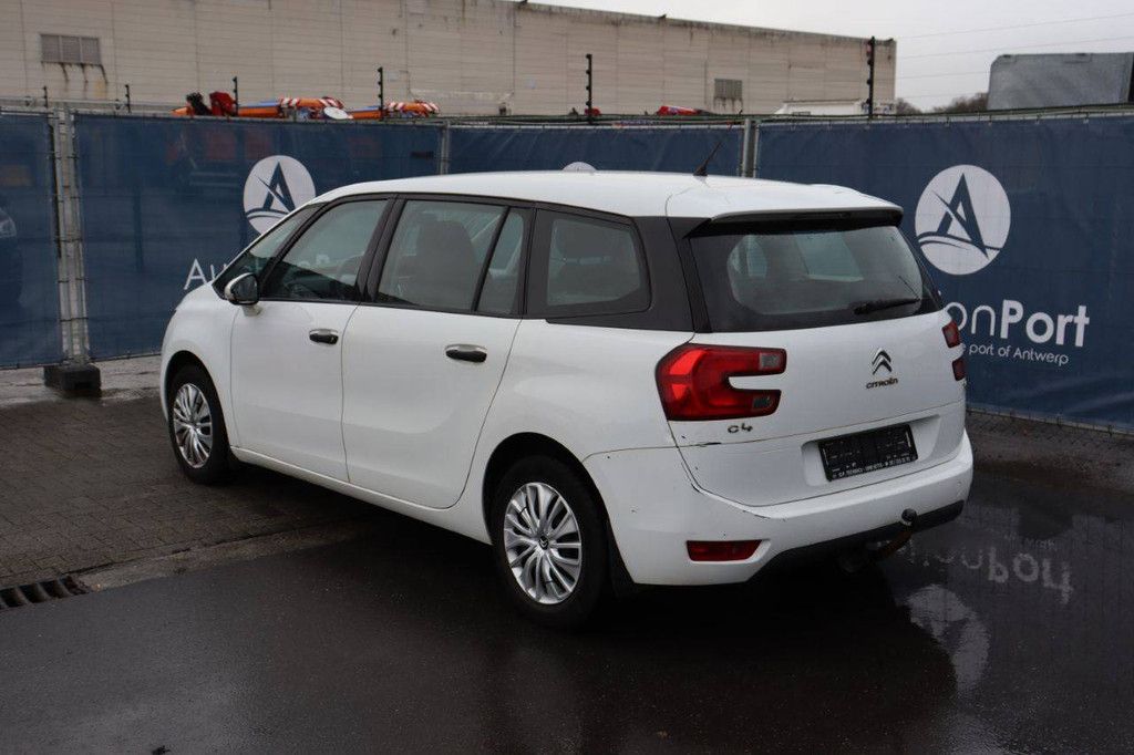 Pkw Citroën C4 Benzin 130 PS 2016 (Margin)